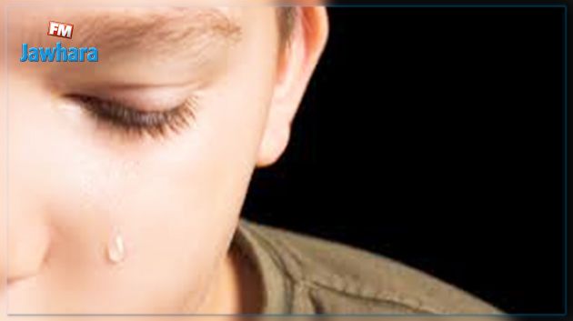 أب يتخلّى عن طفليه أمام مقر ولاية منوبة