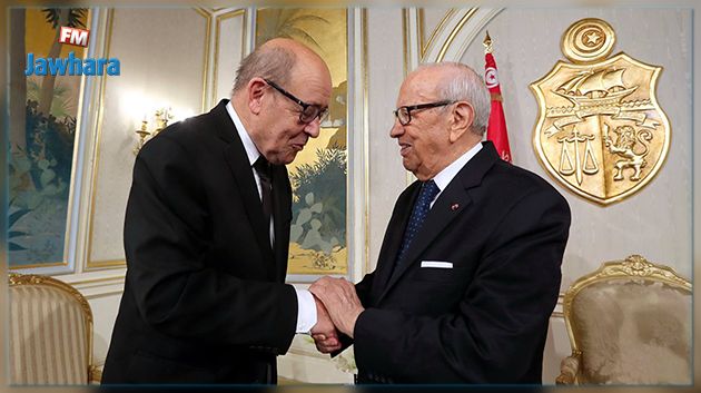 لقاء يجمع رئيس الجمهورية بوزير الدفاع الفرنسي