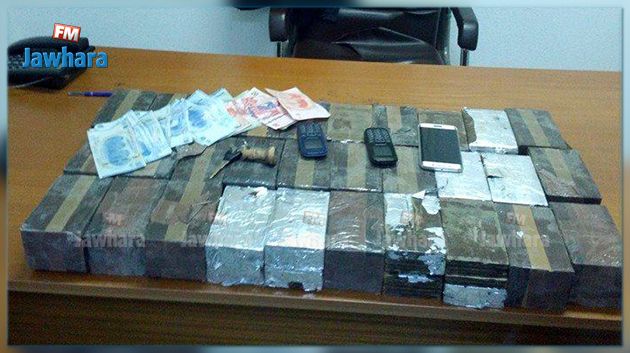 الإطاحة بشبكة مخدرات وحجز 30 كيلوغراما من الزطلة