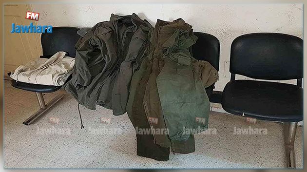 قفصة : حجز أزياء عسكرية وجهاز اتصال متطوّر