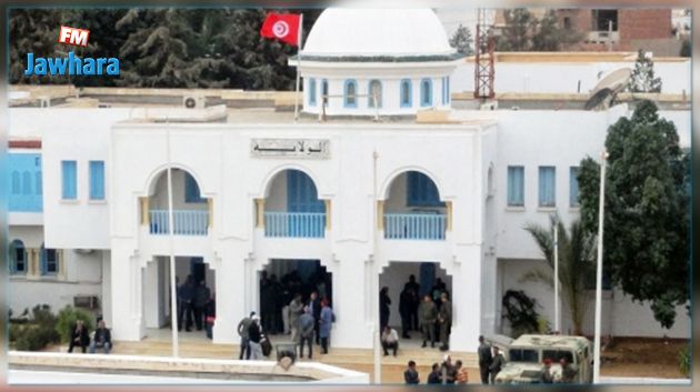 (غلق مقرّ ولاية تطاوين بعد محاولة اقتحامه (تحديث