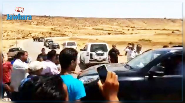 طرد والي سيدي بوزيد من دوار السلاطنية