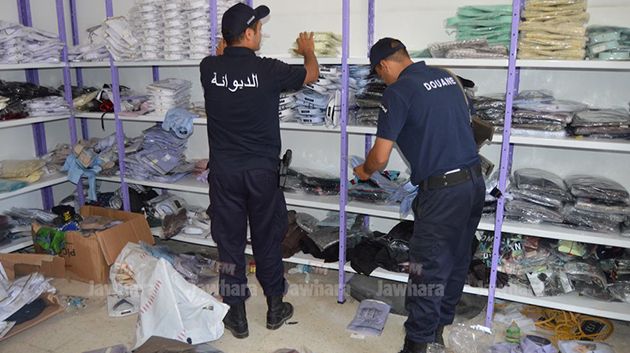 خنيس : حجز ملابس جاهزة مقلّدة