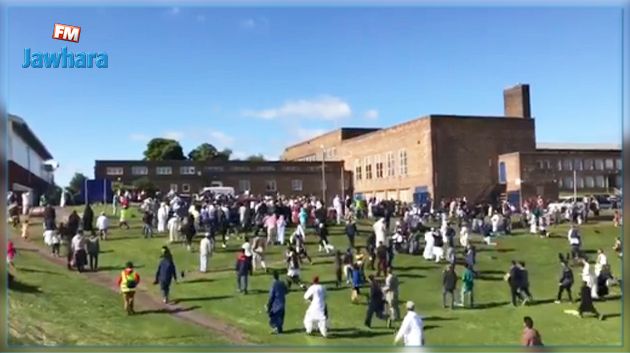 بريطانيا : سيارة تدهس جمعا من المسلمين