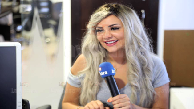 منال عمارة ضيفة برنامج R+9