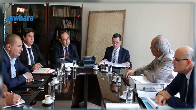 مبروك كرشيد يعلن عن إمكانية إسناد مقاسم فلاحية بيضاء لفائدة أصحاب الشهائد و الفلاحيين الشبان