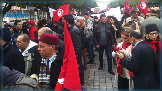 استطلاع : تراجع تخوف التونسيين من الإرهاب وارتفاع نسبة مؤيدي يوسف الشاهد