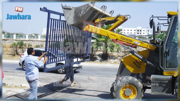 إزالة حواجز أغلقت المنافذ المؤدية إلى البحر بنابل