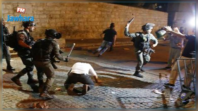 قوات الاحتلال الإسرائيلي تعتدي على الصحفيين بباب الأسباط 