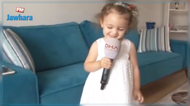 الطفلة المعجزة.. تكلمت في شهرها السادس وتقرأ الكتب في عمر السنة ونصف