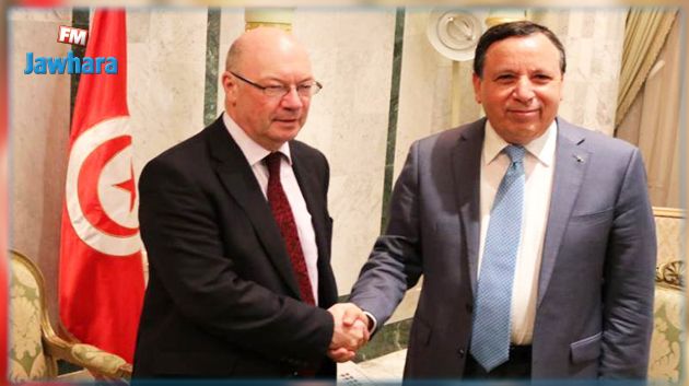 الوزير البريطاني لمنطقة الشرق الأوسط وشمال إفريقيا يدعو السياح إلى زيارة تونس