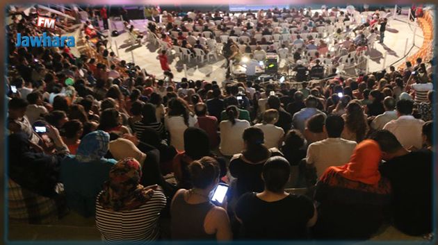 مسرح سيدي الظاهر : تشكيات من سلوك الجمهور