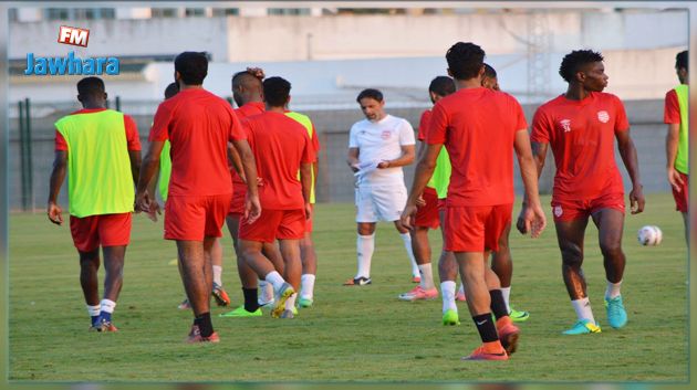 النادي الإفريقي : ماركو سيموني يحيل 5 لاعبين على صنف النخبة