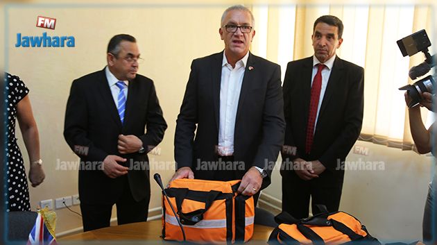 بريطانيا تسلّم سوسة 24 حقيبة طبية للحالات الاستعجالية 