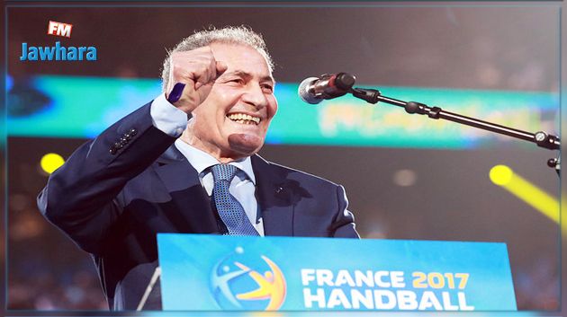 المصري حسن مصطفى يواصل رئاسة الإتحاد الدولي لكرة اليد