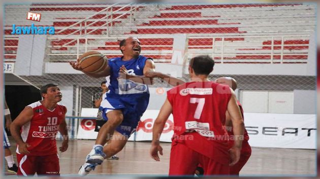 لقاء طريف بين قدماء النجم الساحلي و الإتحاد المنستيري في كرة السلة