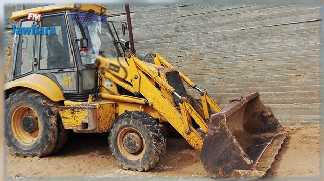 طبلبة : وفاة طفلين توأم في حادثة دهس بجرافة 