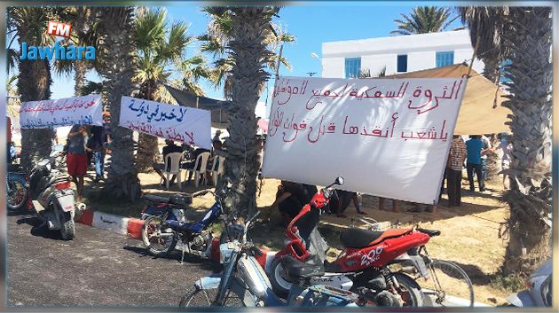 بحارة الشابة وملولش يطالبون بإيقاف الصيد العشوائي