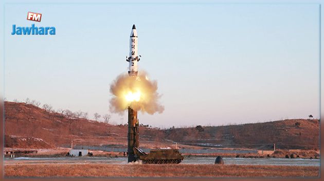 كوريا الشمالية تطلق صاروخا باتجاه اليابان