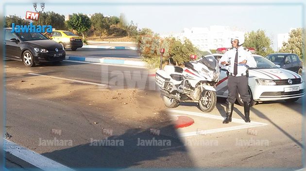 بقعة زيت بالطريق السياحية بسوسة تتسبب في حياد سيارات عن مسارها