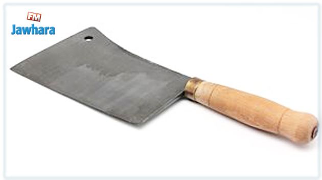 صفاقس : منحرف يعتدي على عون أمن بساطور 