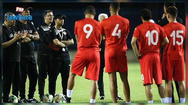 الجماهير تدعم المنتخب في طبرقة