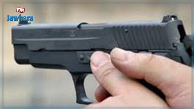  إيقاف شخص قام بالسطو على منزل مواطن بإستعمال مسدس  