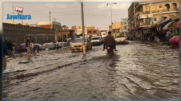 توزر : إنقاذ 5 أشخاص جرفتهم مياه الأمطار