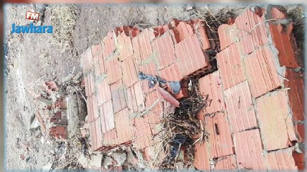 القلعة الكبرى : انهيار جزء من جدار مدرسة 