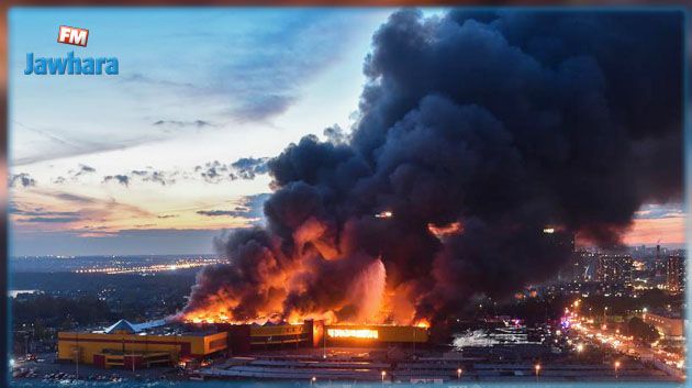 إجلاء أكثر من 3 آلاف شخص إثر حريق في مركز تجاري بضواحي موسكو