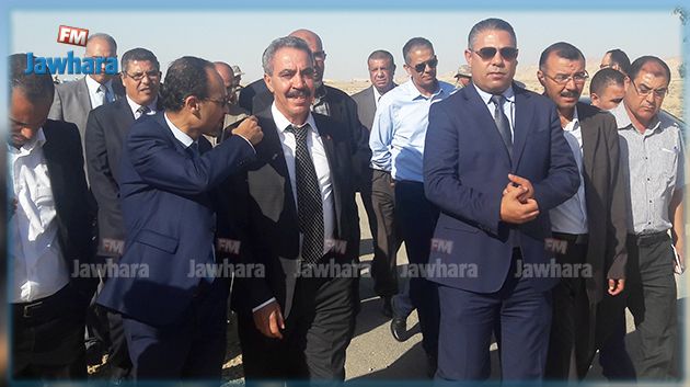 قفصة : وزير التجهيز يعاين مدى تقدّم أشغال بعض المشاريع 