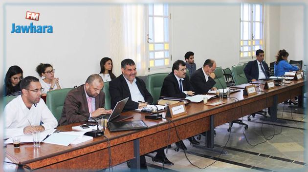 لجنة المالية بالبرلمان تصادق على مشروع قانون المالية التكميلي لسنة 2017