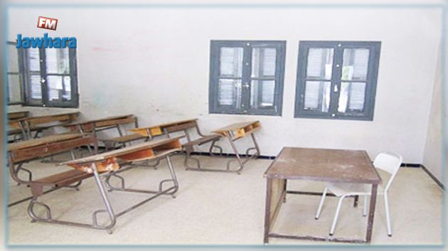 سيدي بوزيد : انقطاع الدروس بمدرسة اعدادية احتجاجا على غلق المبيت