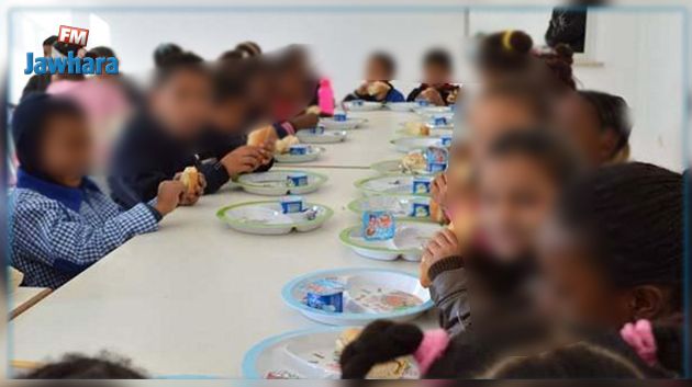 وزير التربية : كرامة التلميذ تبدأ من الطاولة الموجودة  أمامه داخل المطعم المدرسي
