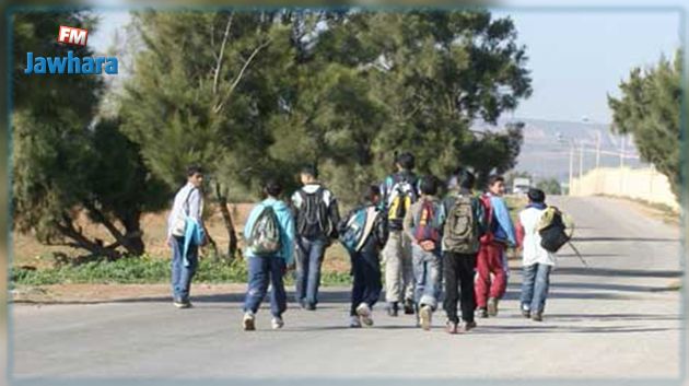 جندوبة : تلاميذ يعتدون على مدير مدرسة على خلفيّة رفت 4 من زملائهم