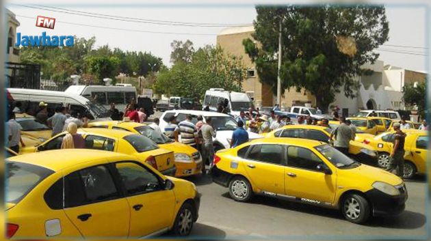 المنستير : 85 تاكسي دون مكان توقف .. السواق ينفذون وقفة احتجاجية