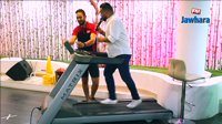 حسام الشويخي يغني و يجري فوق الة الرياضة