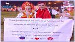لافتة لشاب تونسي تصنع الحدث في روسيا