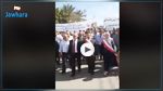 والي قابس يقود مسيرة احتجاجا على غلاء الأسعار : توضيح (فيديو)