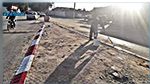 بالصور : إزالة الأسلاك الشائكة من ساحة المغرب العربي في بنقردان