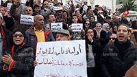 بسبب مقاطعة الأساتذة للامتحانات : الأولياء يحتجون أمام المسرح البلدي