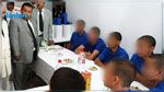 الأطفال الجانحون المودعون بمركز الإصلاح بالمروج يتناولون وجبة الإفطار مع أوليائهم