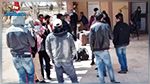 بينهم أطفال ونساء في العراء ودون أكل : 250 تونسيا عالقون في ليبيا 