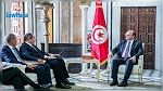 رئيس الحكومة يتحادث مع وزير الخارجية الجزائري