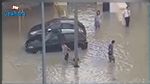 سوسة : إنقاذ شخص من موت محقق بعد أن غمرت المياه منزله (فيديو)