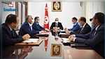 رئيس الحكومة يجتمع بوزير الداخلية وقيادات أمنية