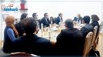وزير الخارجية يجتمع بأعضاء سفارة تونس بالقاهرة