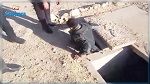 أراد الانتحار فدفن نفسه حيا.. ثم تراجع واتصل بالحرس طلبا للنجدة !