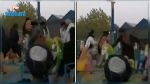 بعد سيطرتهم على الحكم في البلاد.. عناصر طالبان يلهون داخل مدينة ألعاب