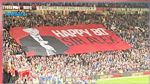 جماهير مانشستر يونايتد تحتفل بعيد ميلاد السير أليكس فيرغسون (صور وفيديو)
